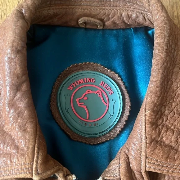 Jacket - Picture 2 of 10